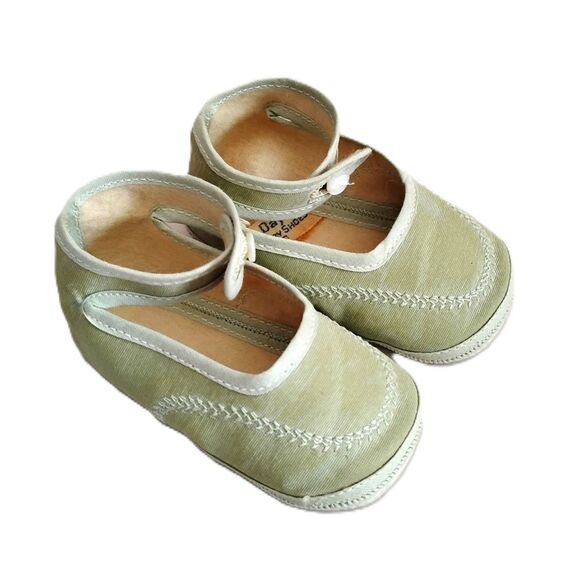 40s 50s Baby Crib Shoes with Box, Mrs. Day’s Ideal Baby Shoe, Size 0 - Picture 2 of 6